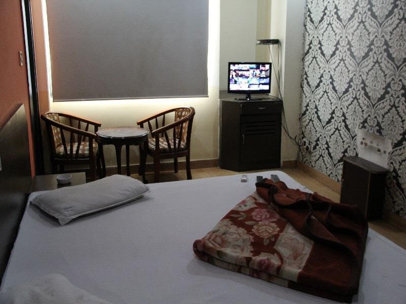 Hotel Express66 Nuova Delhi Esterno foto